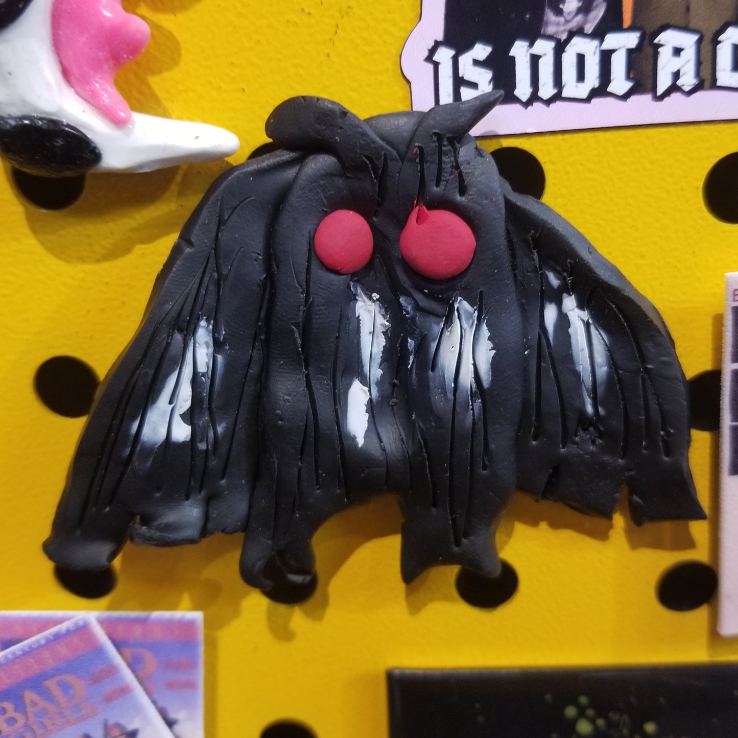 Mothman MAGNET