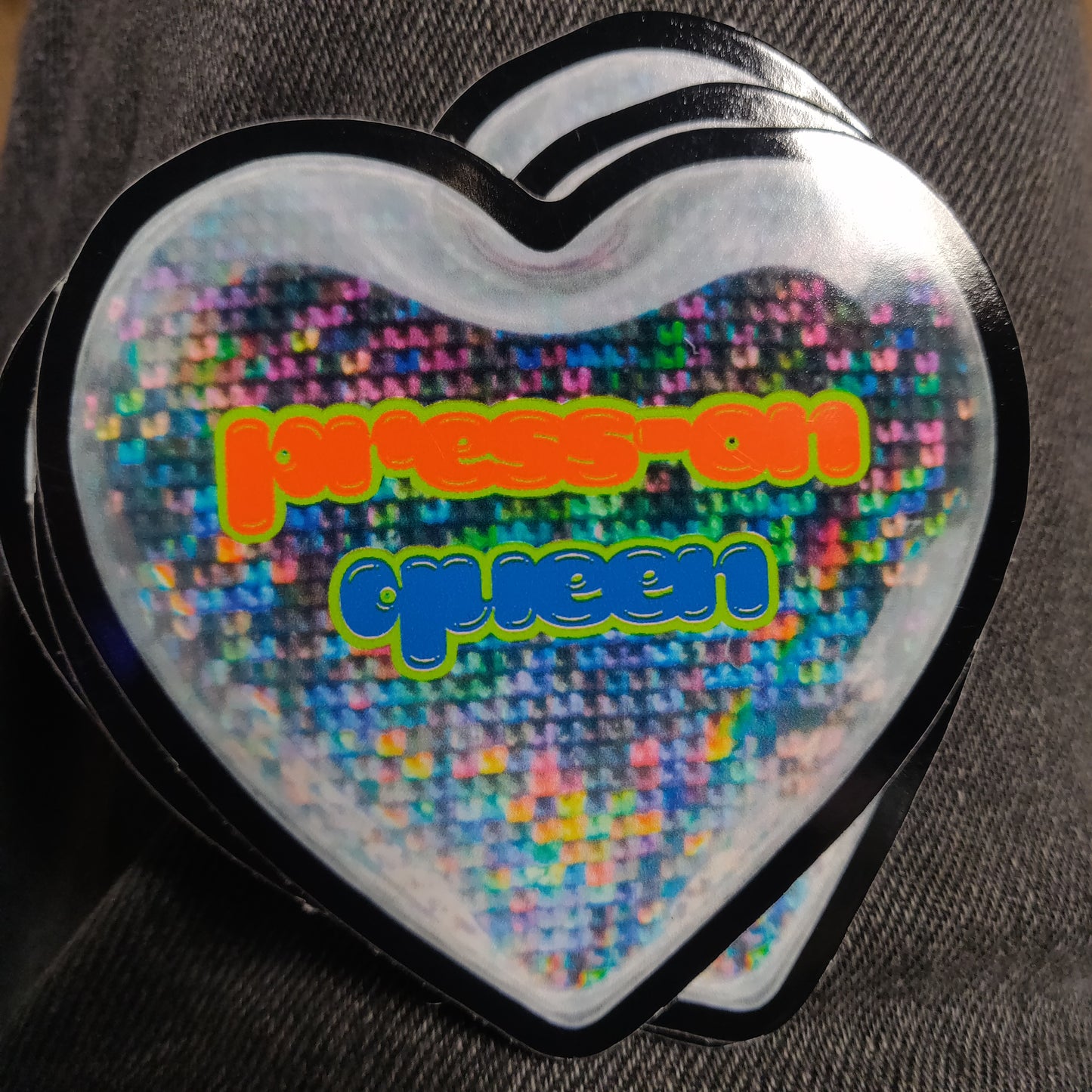 press-on queen STiCKER by Adorn Nails