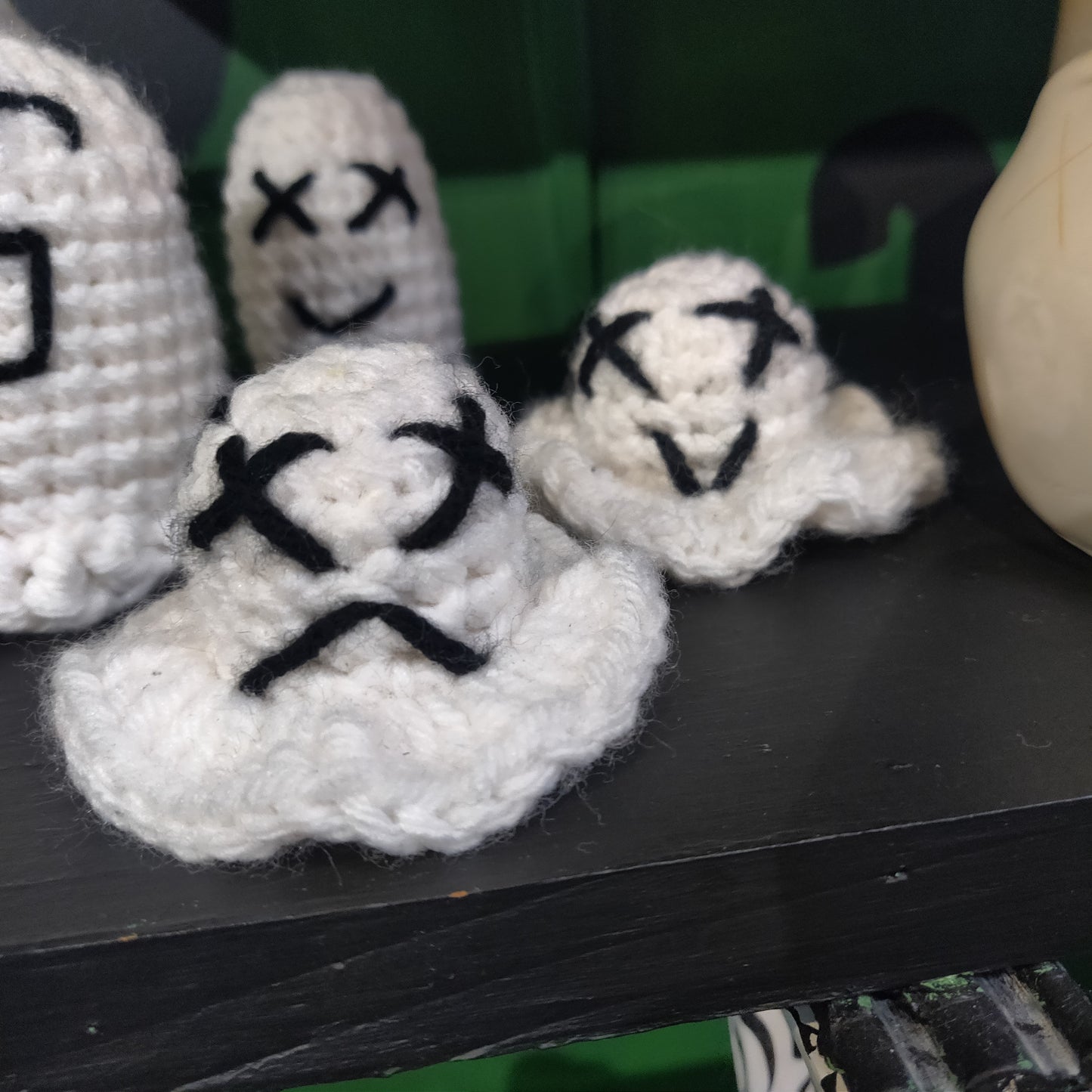 'Lil Crocheted Ghosts
