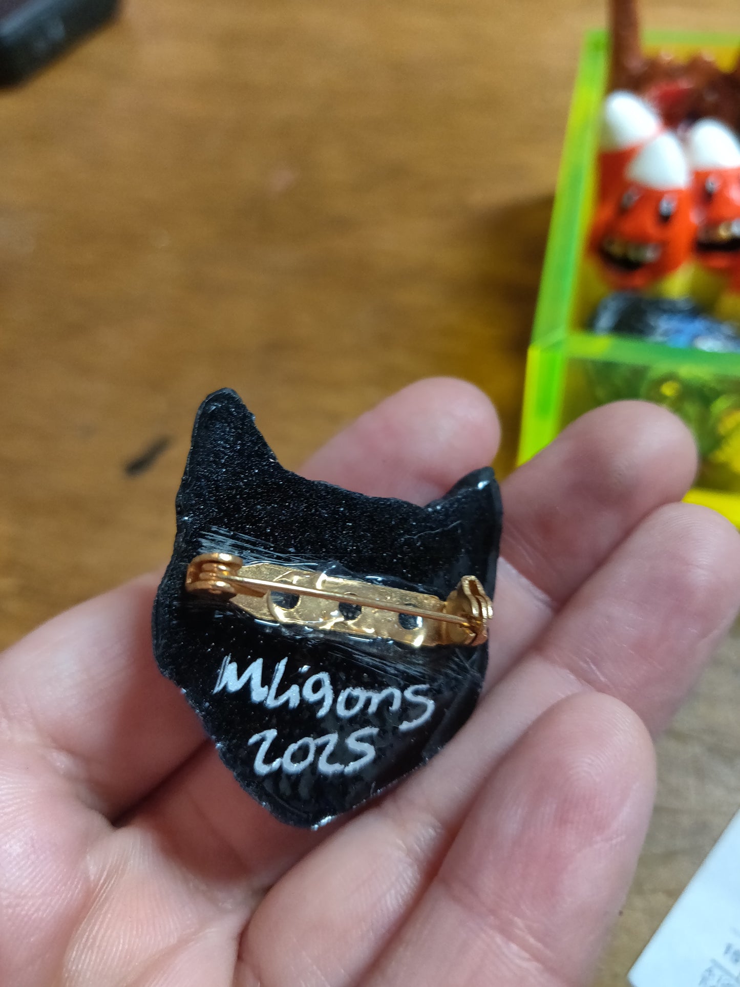 Black Cat Hand-sculpted PiN / BROOCH