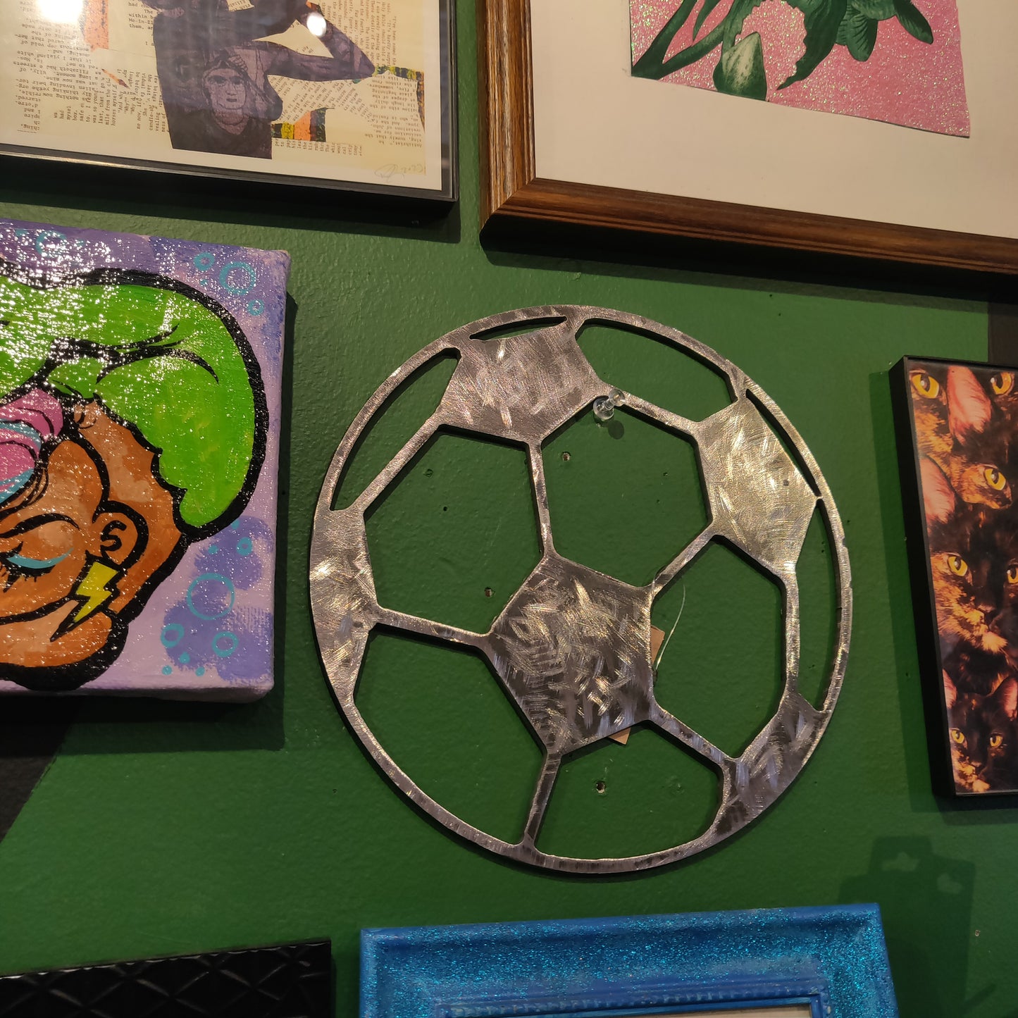 Soccer Ball Metal WALL HANGiNG