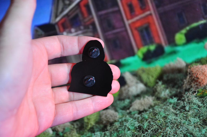 The Queen ENAMEL PIN by Slayerfest 98