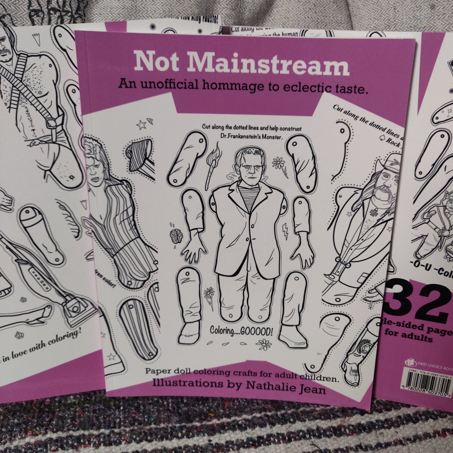 Not Mainstream : Paper Doll COLORiNG BOOK for Adult Children