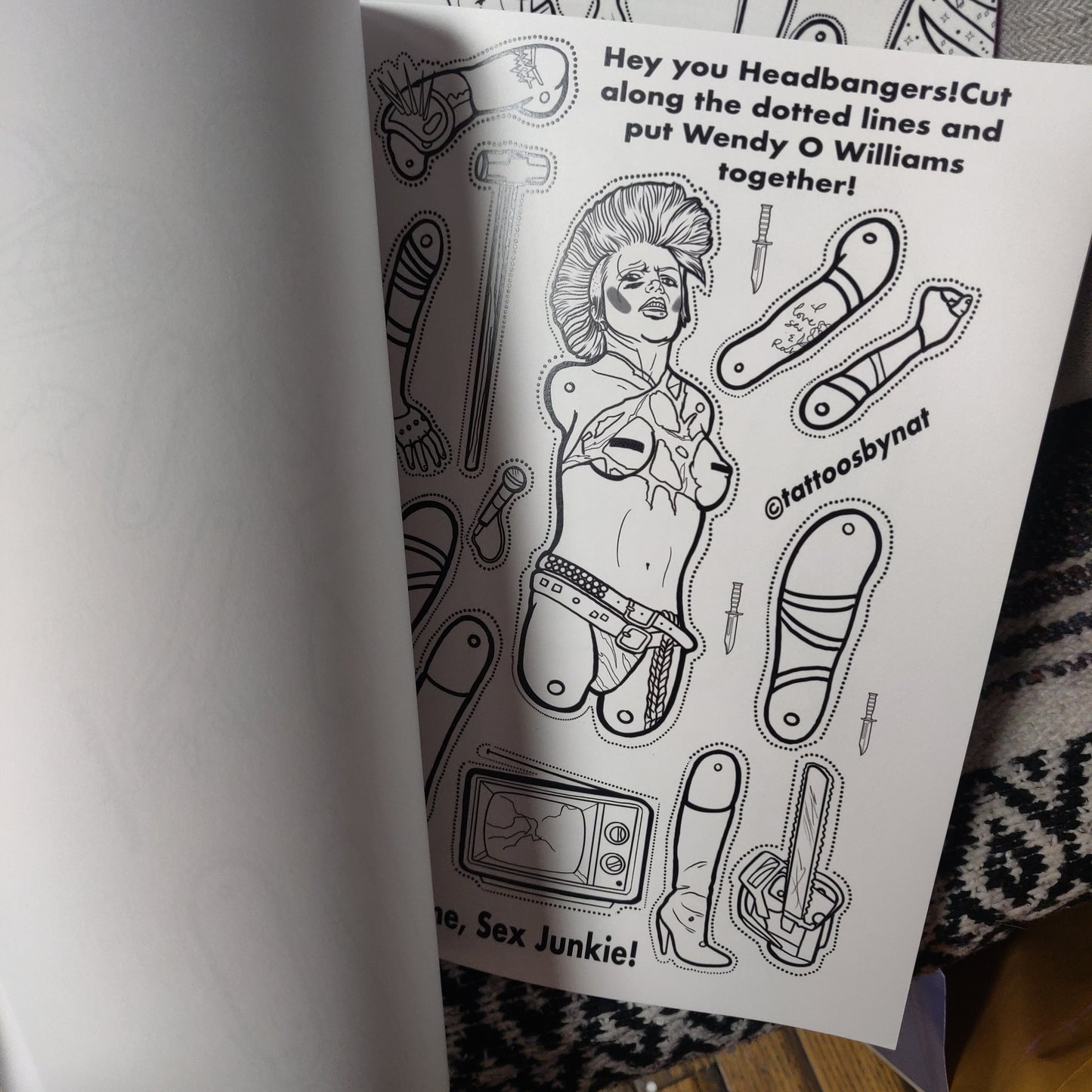 Not Mainstream : Paper Doll COLORiNG BOOK for Adult Children