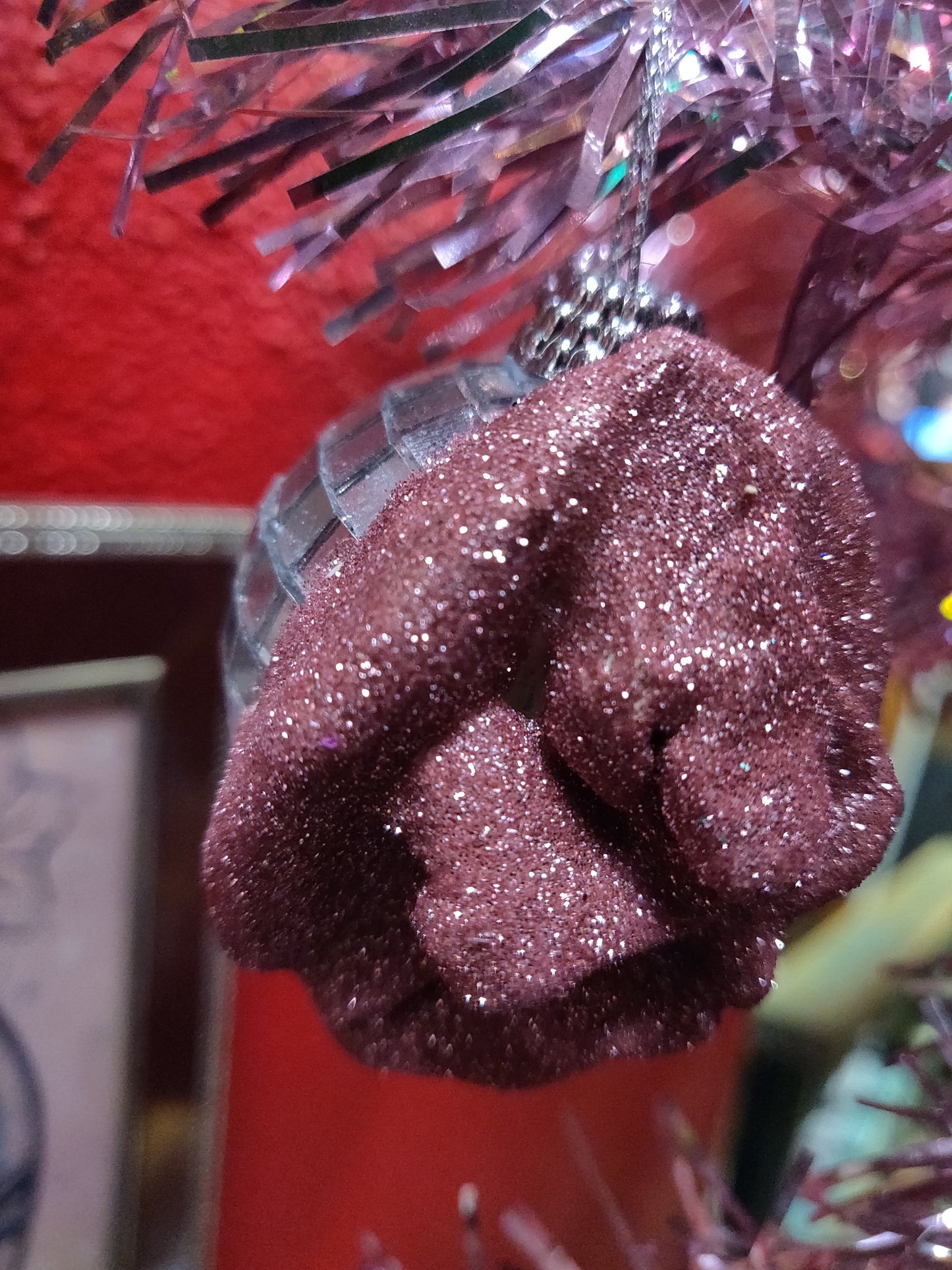 Disco Vulva ORNAMENTs by Kyra