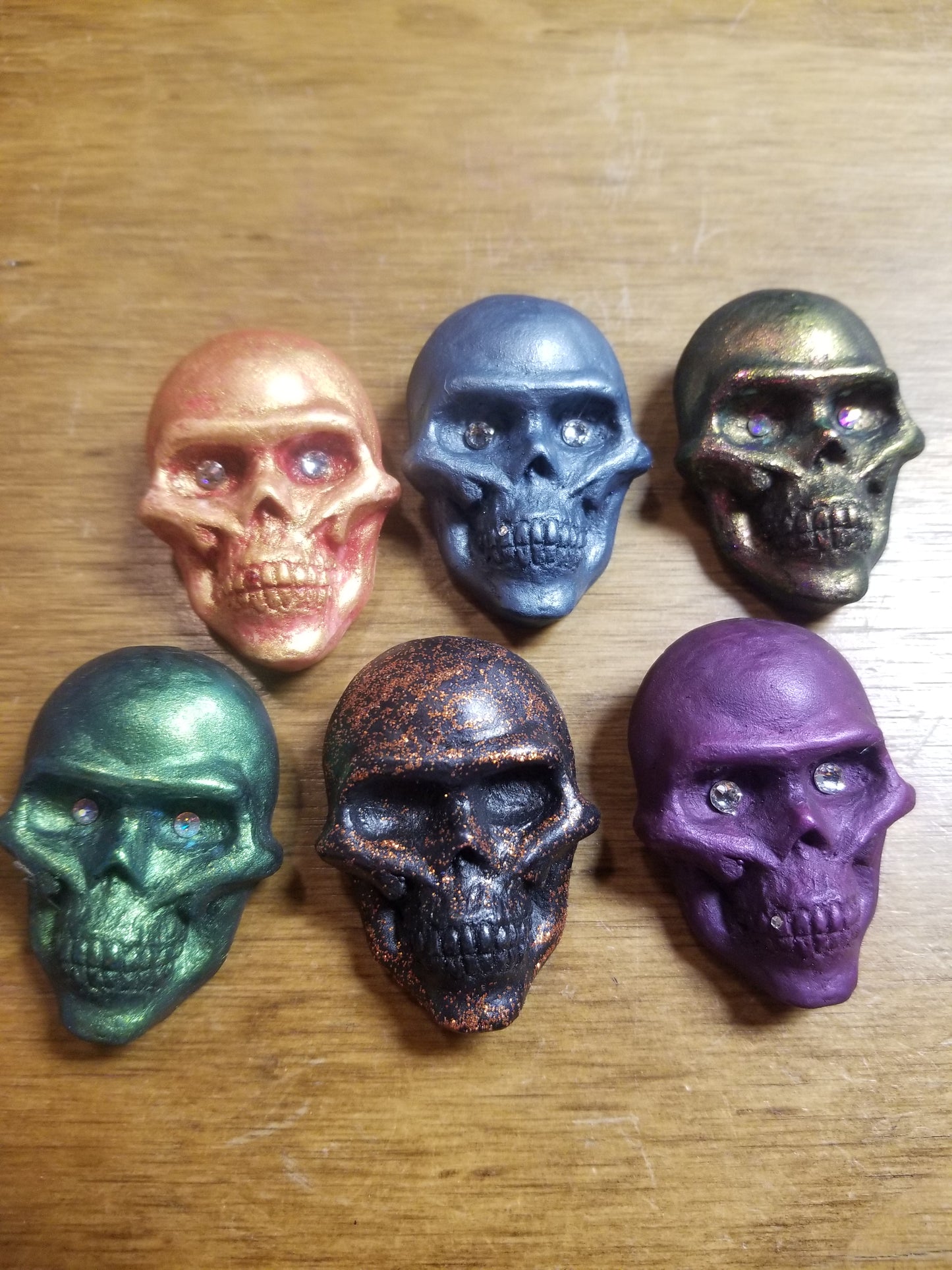 Skeleton Skull Hand-Sculpted Lapel PiNS / BROOCH