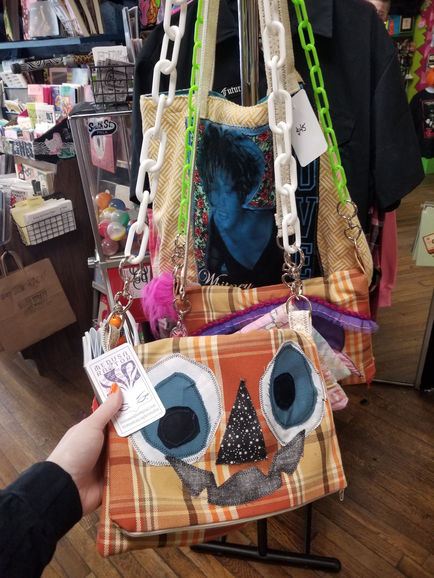 Jack O Lantern Face with White Chain Strap PURSE/TOTE
