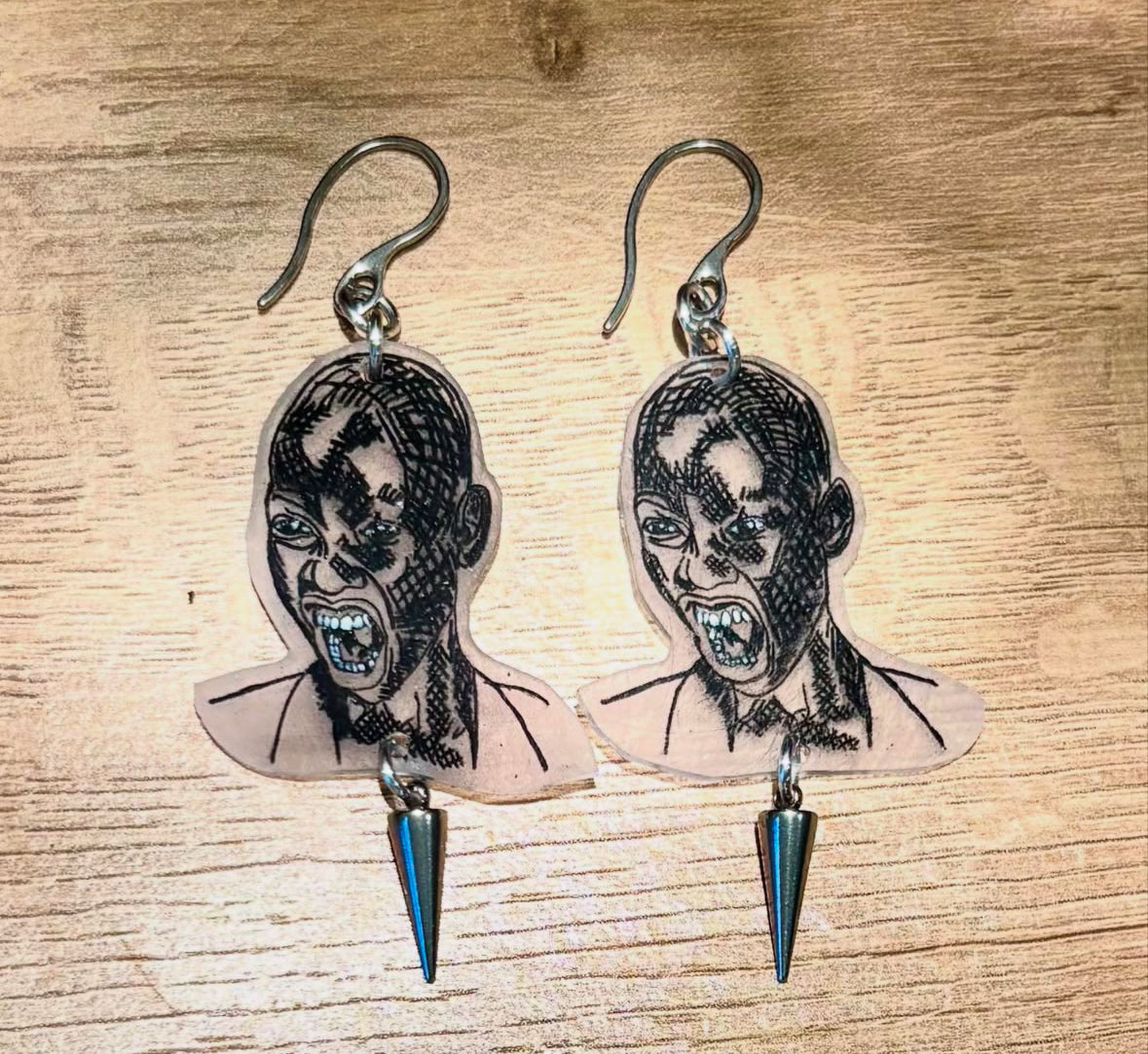 Screaming EARRINGS by ThEm's