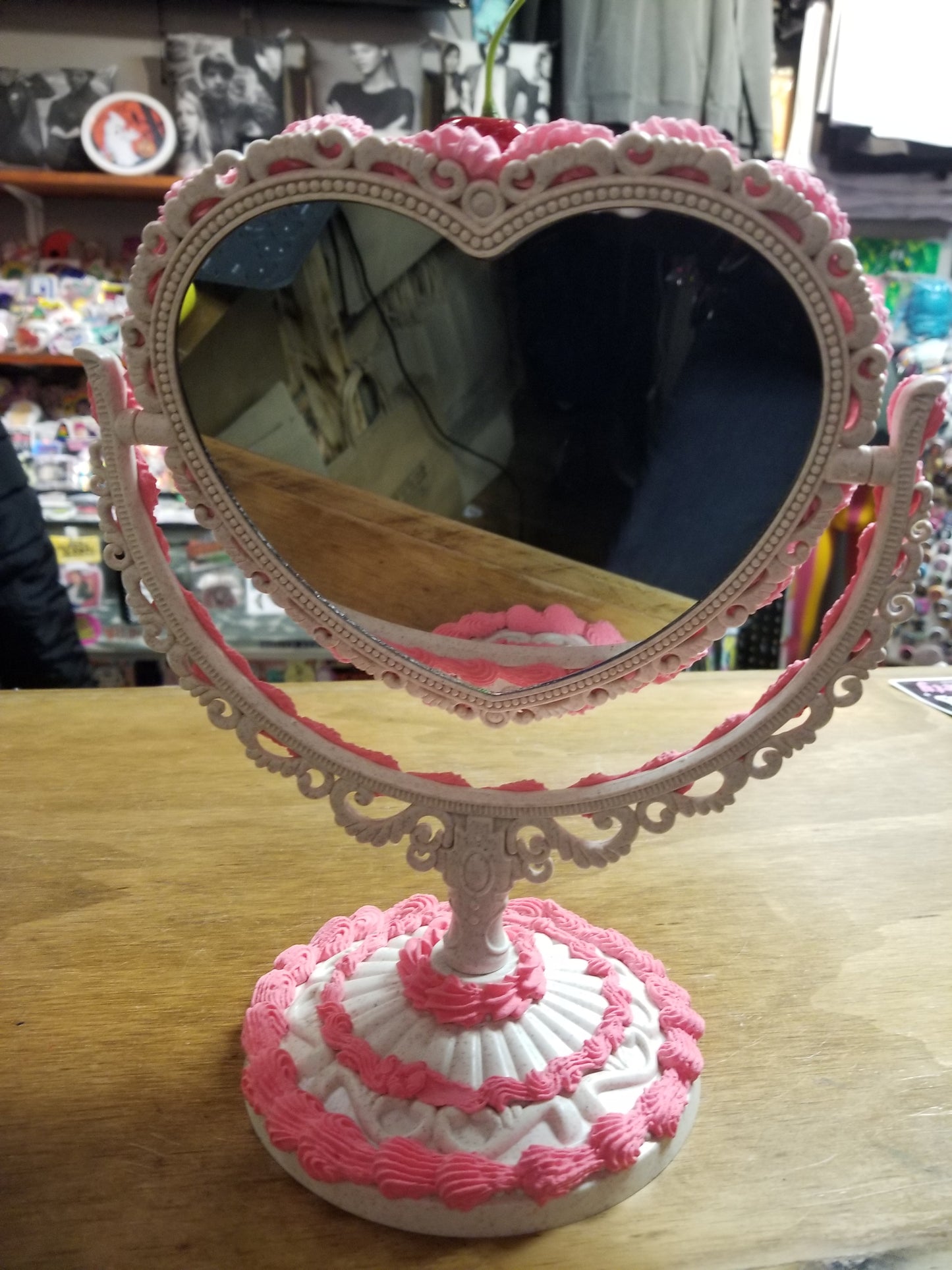 Fake Cake Standing MiRROR