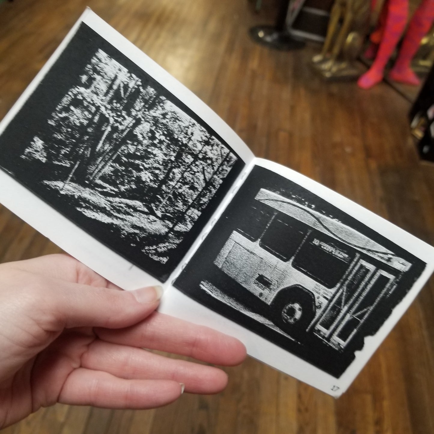 Aimless : A Photography/Story ZiNE Issue #1