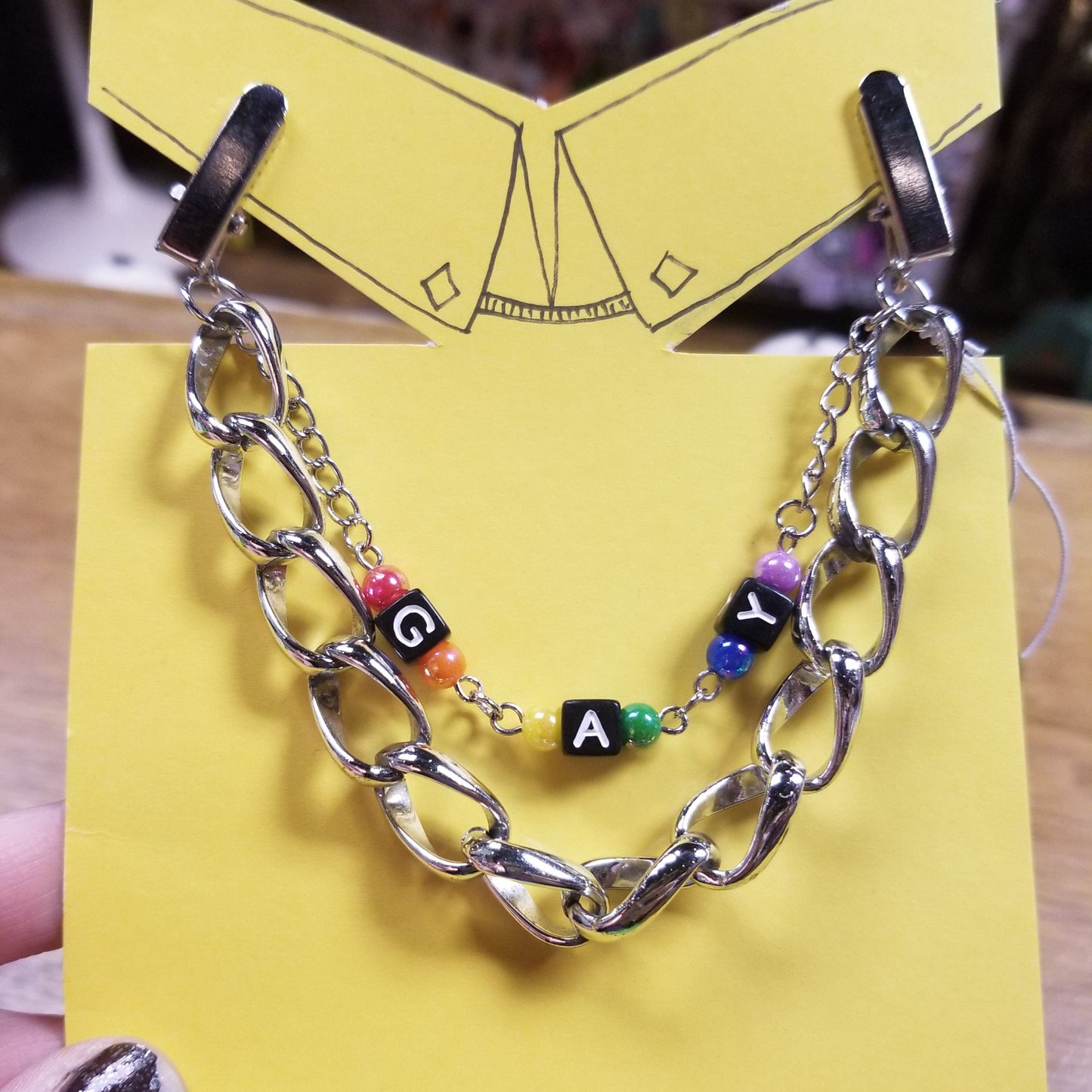 Gay with Chunky Silver Chain COLLAR CLiP CHAiN