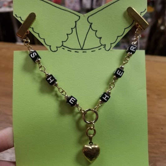 She Her (black and gold with gold heart) COLLAR CLiP CHAiN