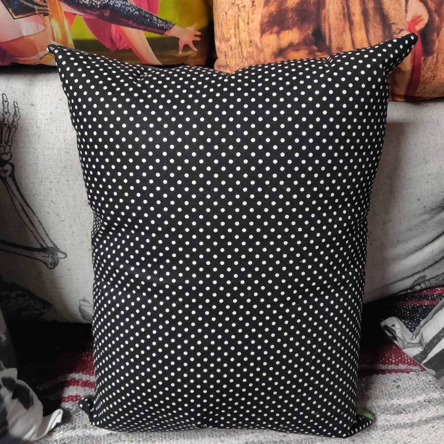 W.B. THROW PiLLOW