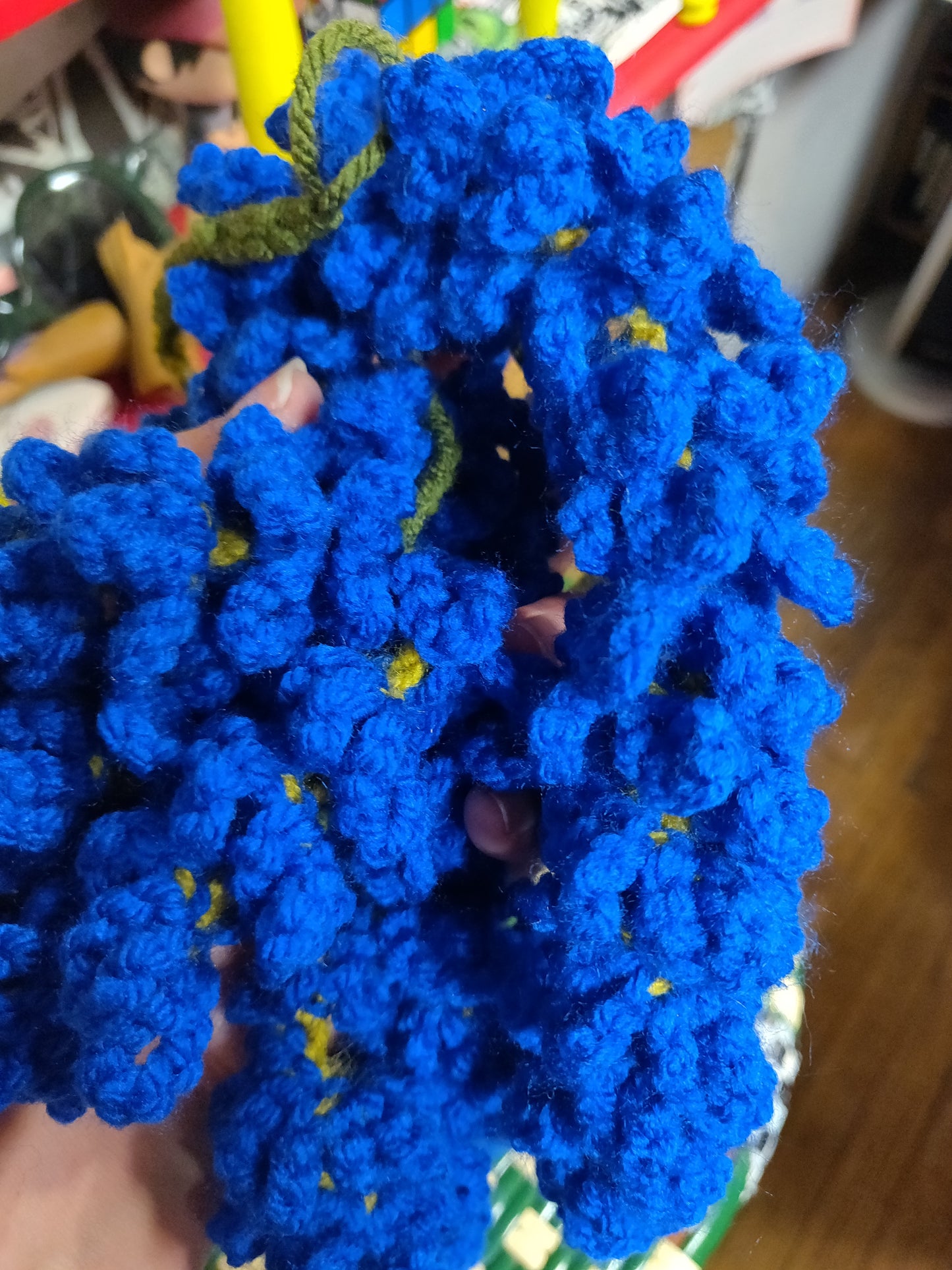 Crochet Wisteria Garland Horizontal