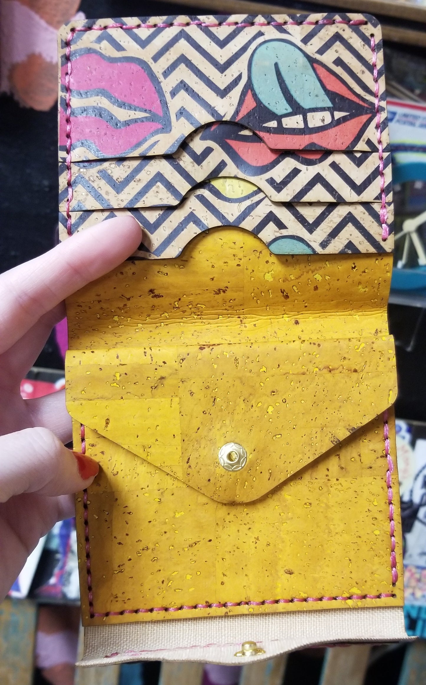 Lips Purse First Magic WALLET