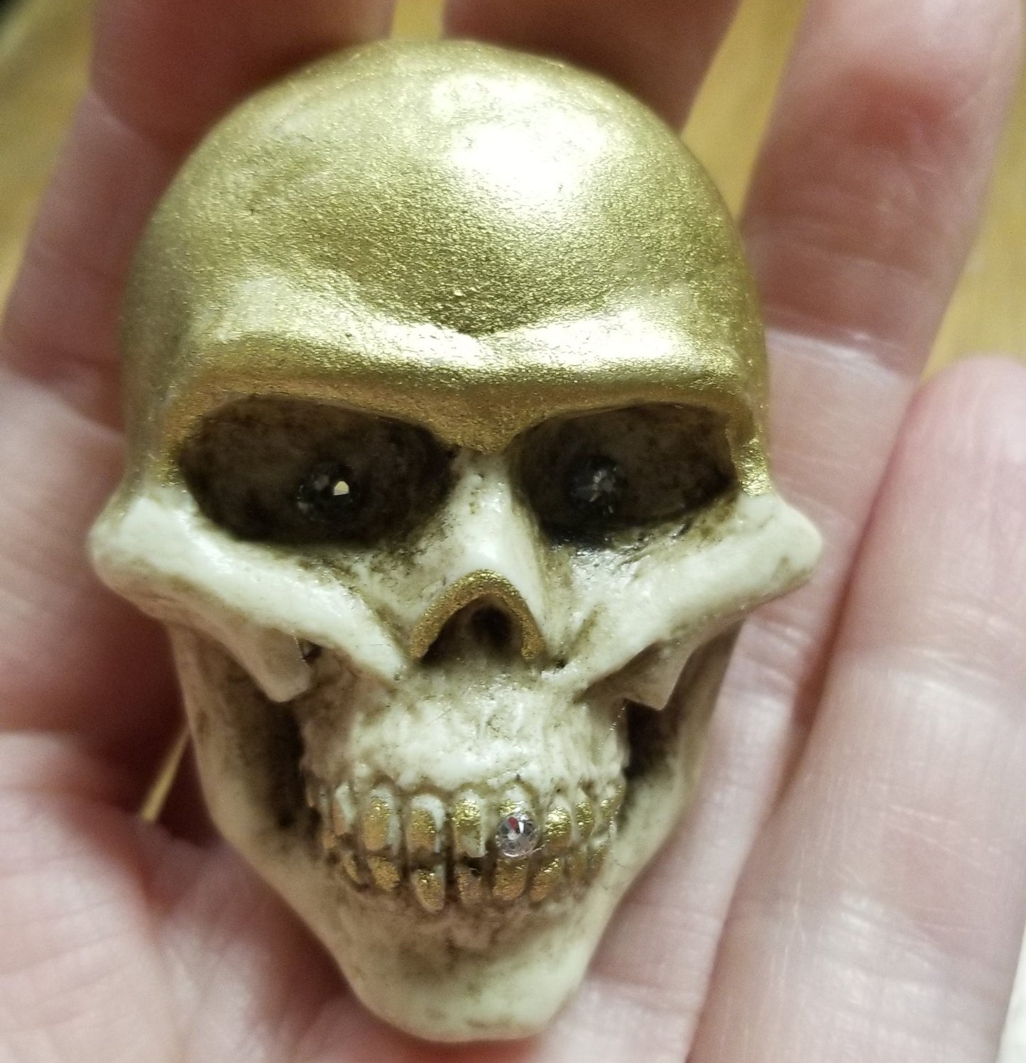 Skeleton Skull Hand-Sculpted Lapel PiNS / BROOCH