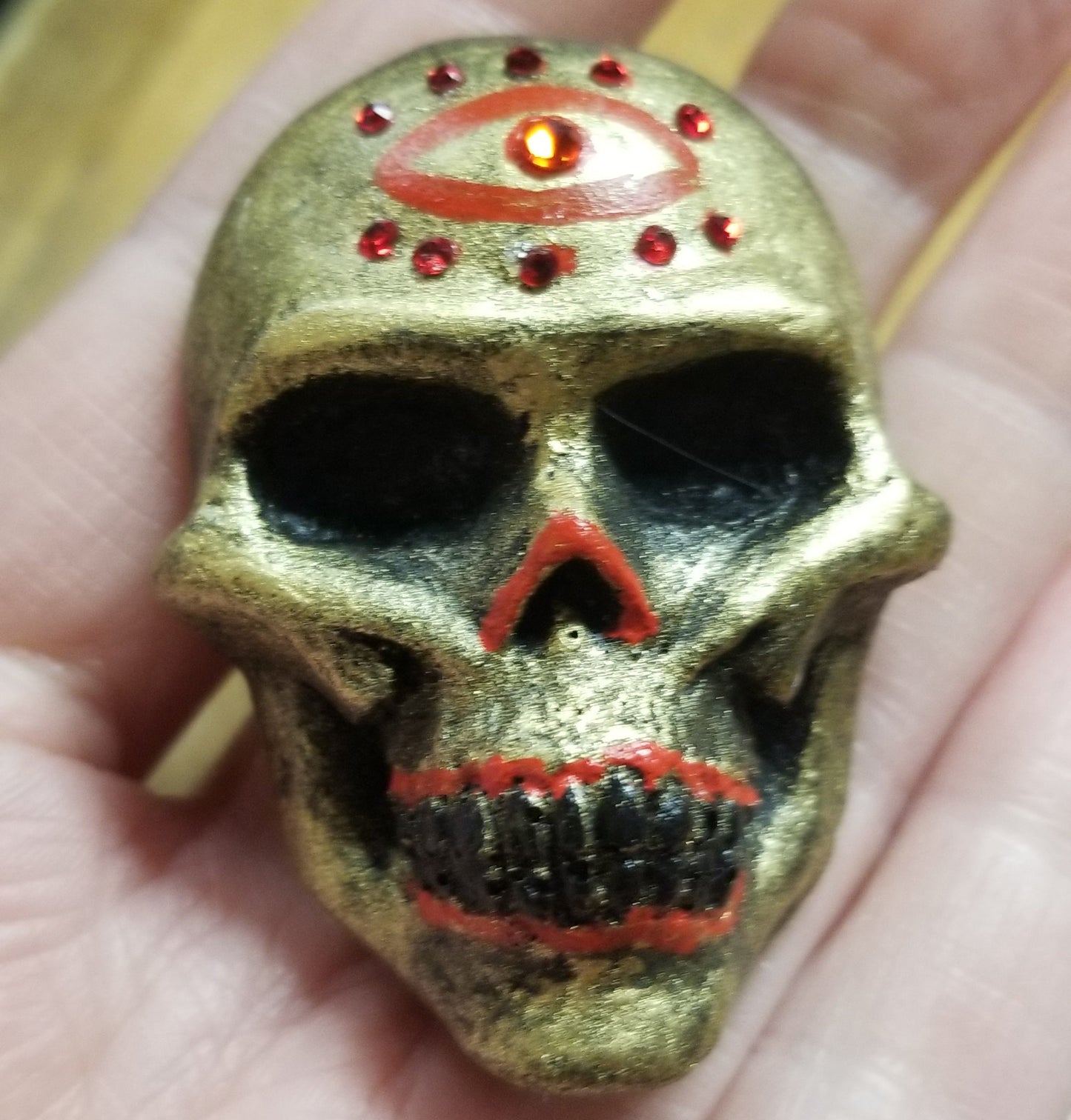 Skeleton Skull Hand-Sculpted Lapel PiNS / BROOCH