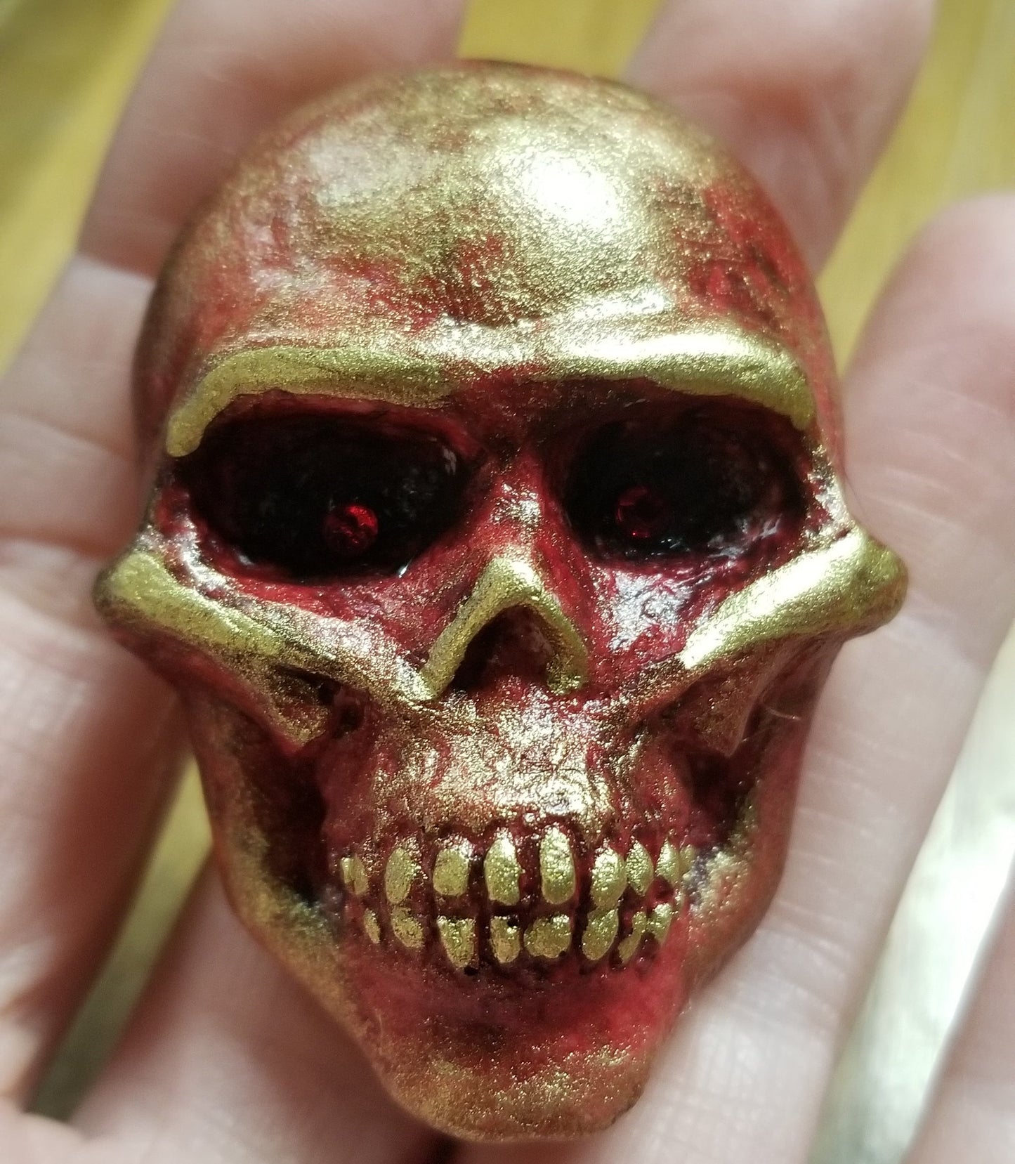Skeleton Skull Hand-Sculpted Lapel PiNS / BROOCH