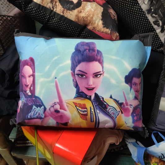 Hunters THROW PiLLOW