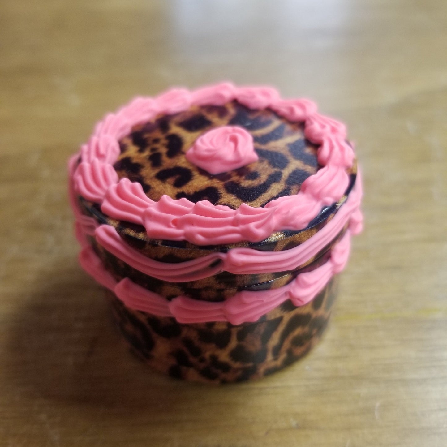 Fake Cake Leopard Print GRINDER