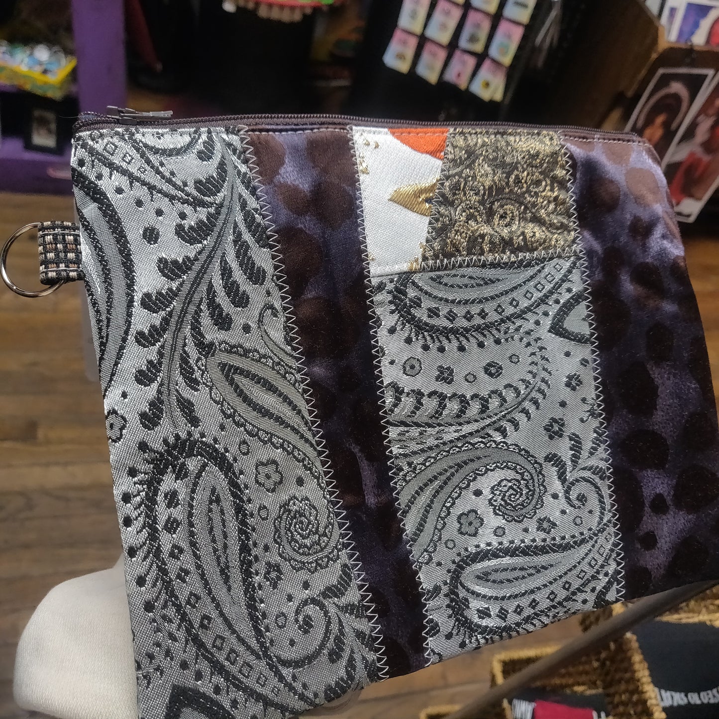 Paisley Pattern ZIPPER POUCH