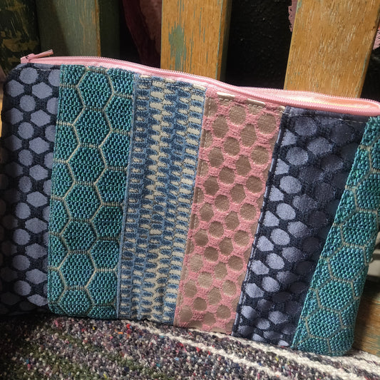 Geometric Patterned ZIPPER POUCH