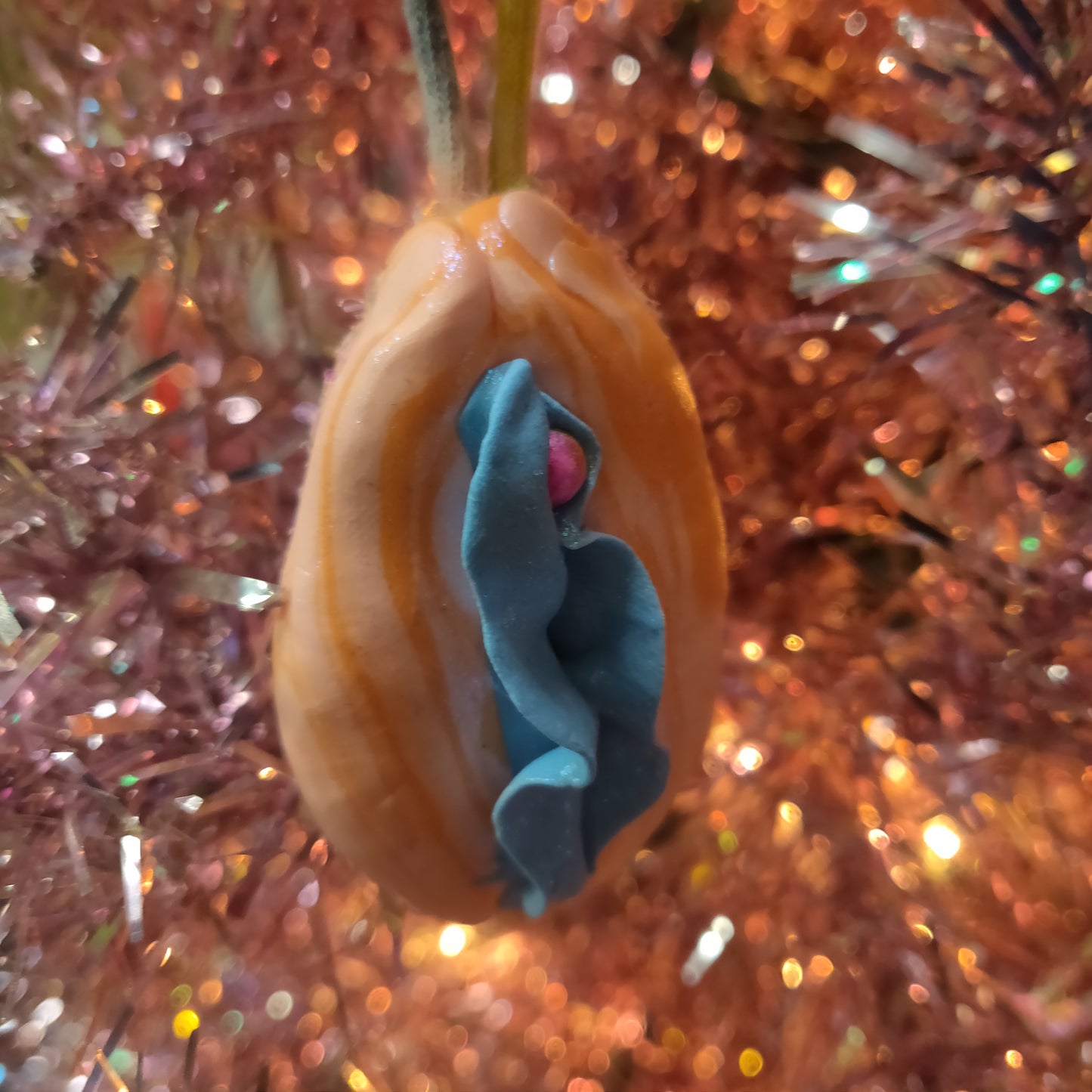Cute Vulva ORNAMENTs by Kyra