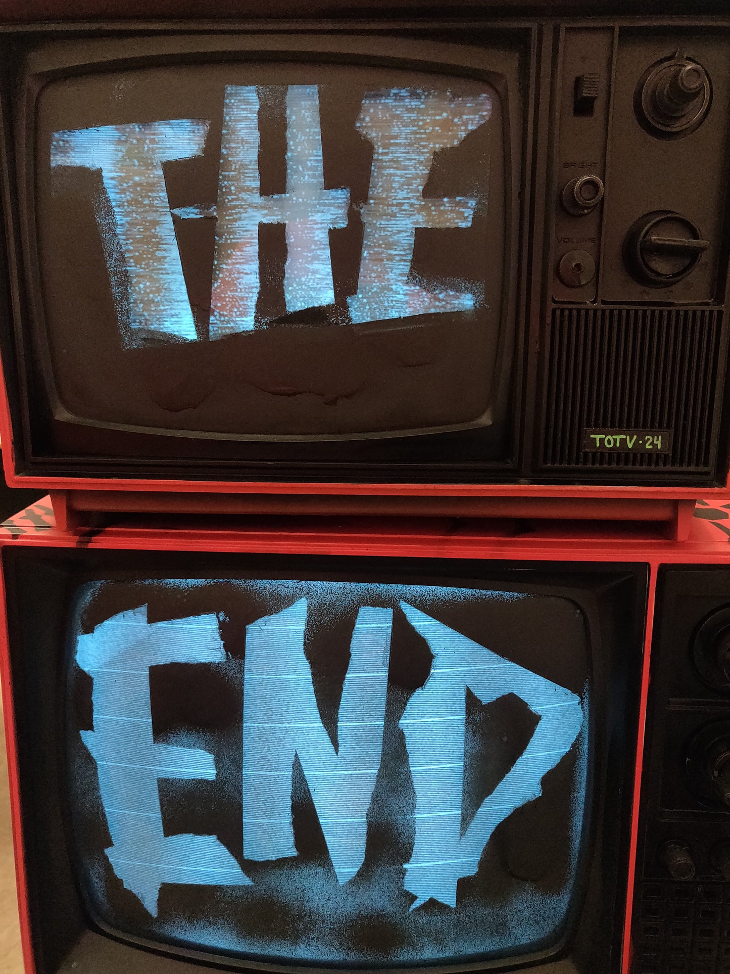 THE END Spray-Painted Skeleton TELEVISION (works!) by @TapedOffTV