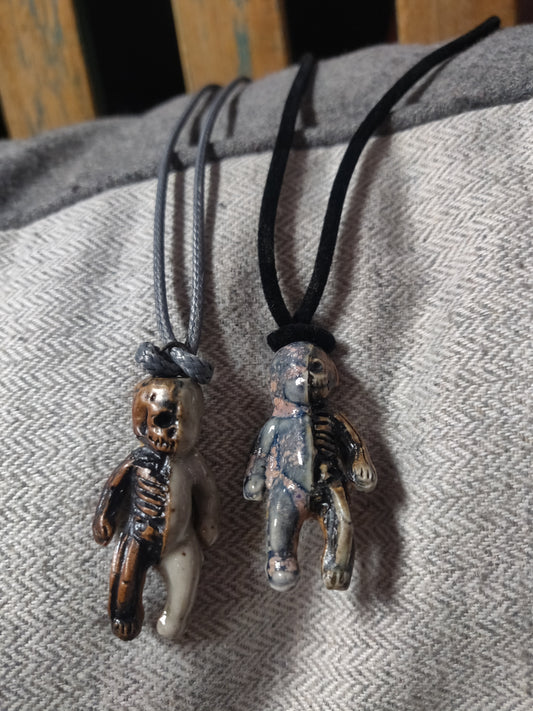 Ceramic Skeleton Beeb NECKLACE