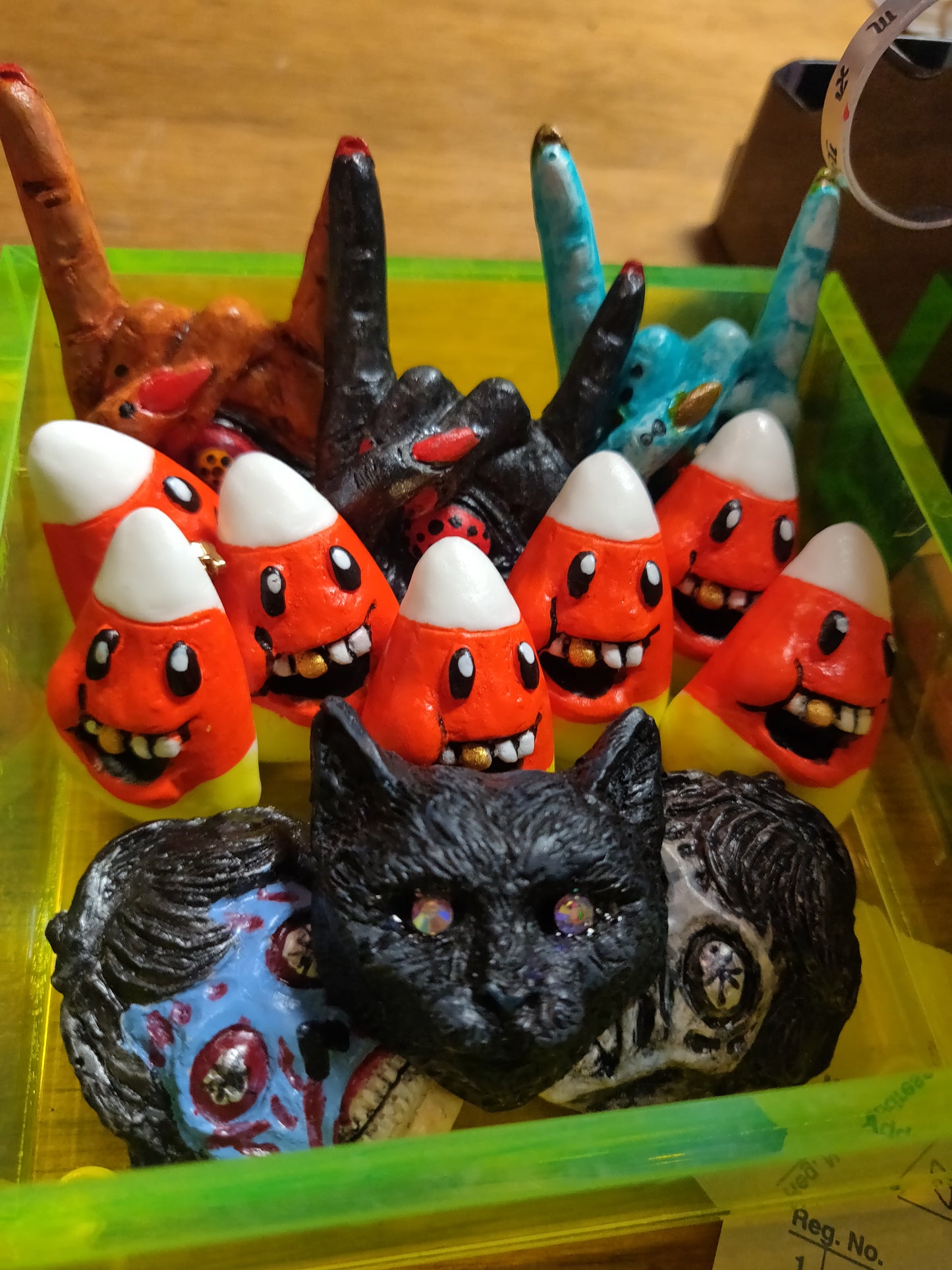 Black Cat Hand-sculpted PiN / BROOCH