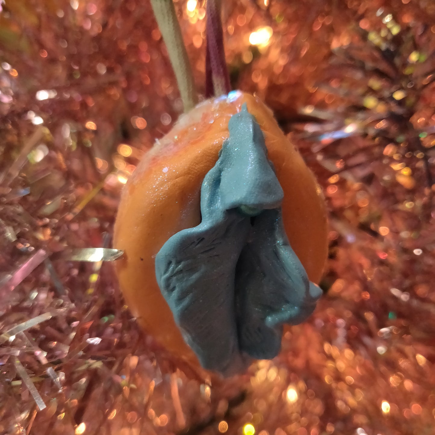 Cute Vulva ORNAMENTs by Kyra