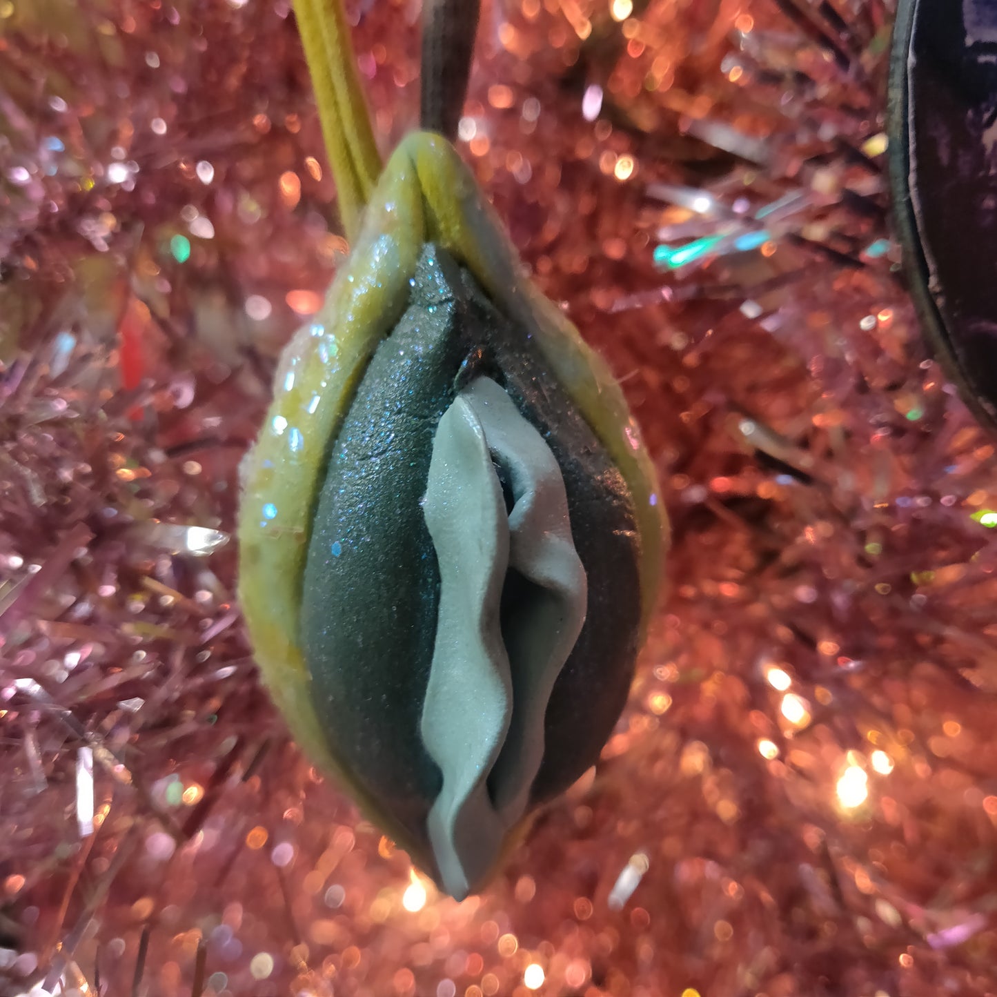 Cute Vulva ORNAMENTs by Kyra