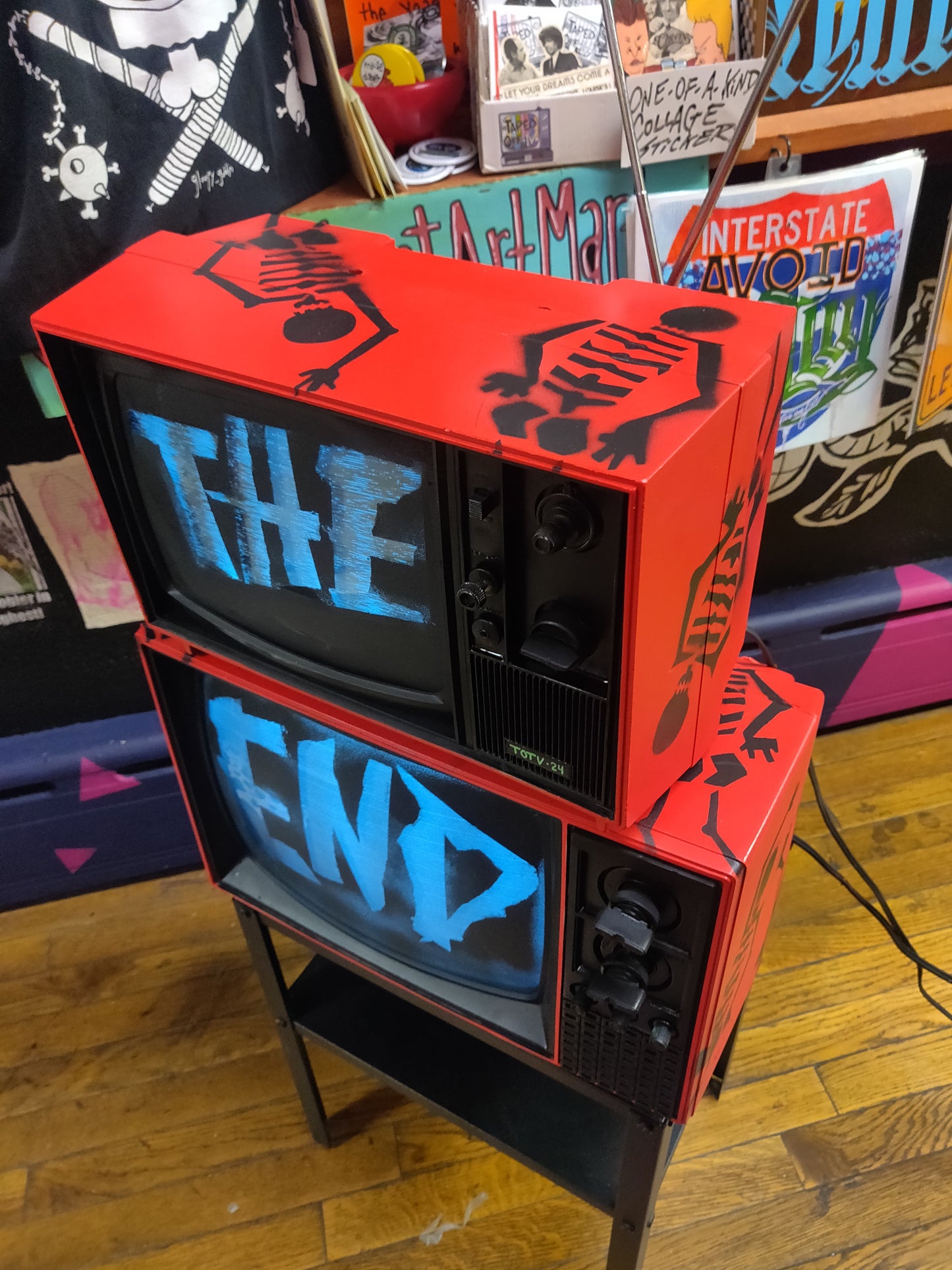 THE END Spray-Painted Skeleton TELEVISION (works!) by @TapedOffTV