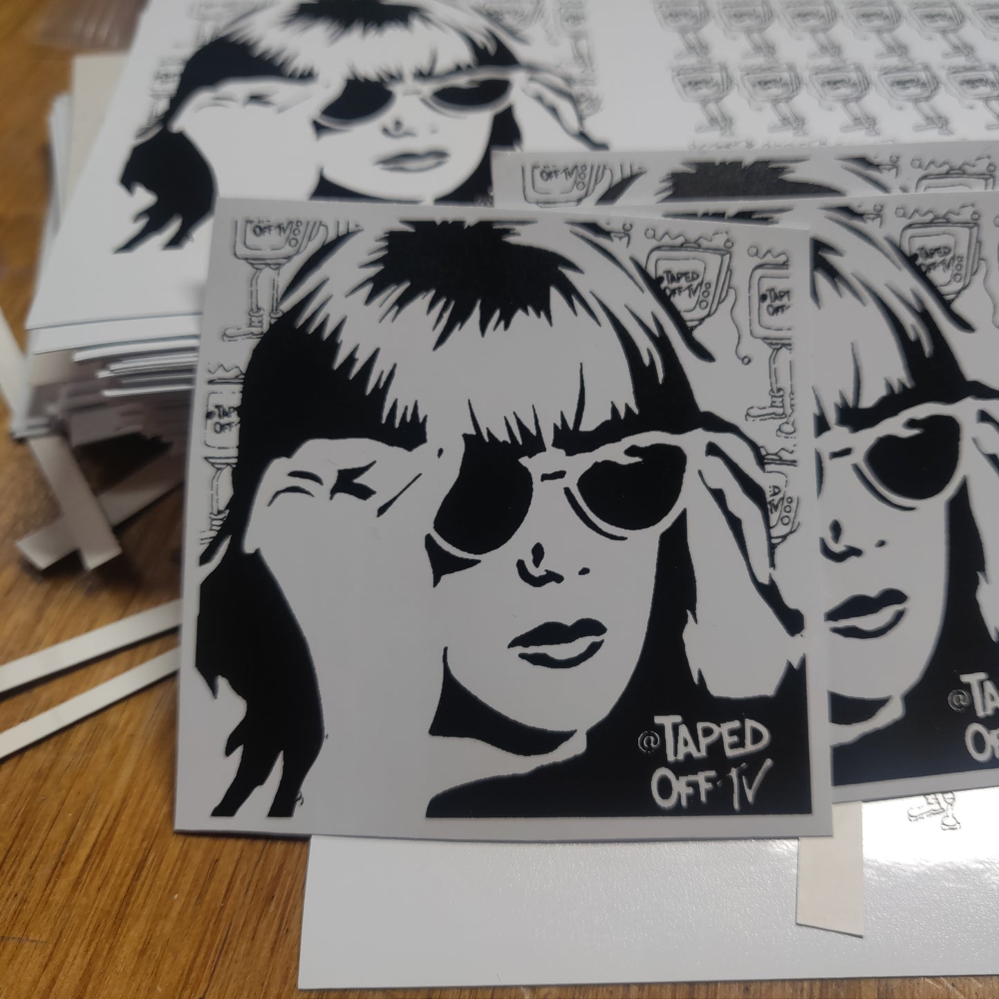 Don't Tell Mom The Babysitter's Dead Suell STICKER