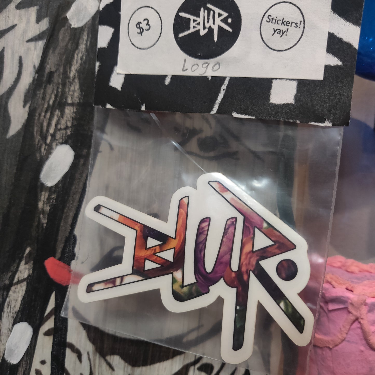 BLUR Logo STiCKER