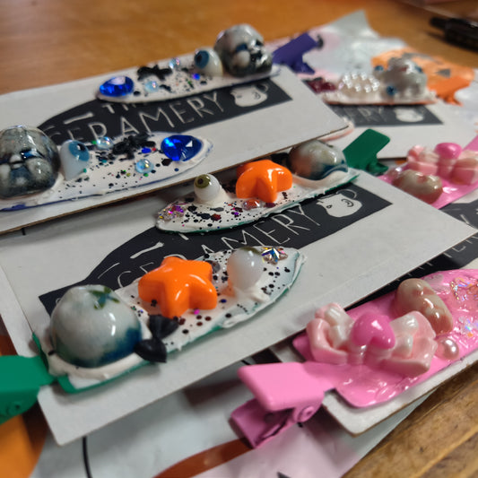 Ceramic Beeb Head HAiR CLiPS barrettes by The Ceramery