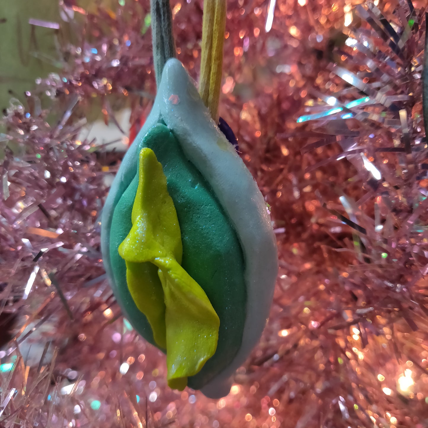 Cute Vulva ORNAMENTs by Kyra