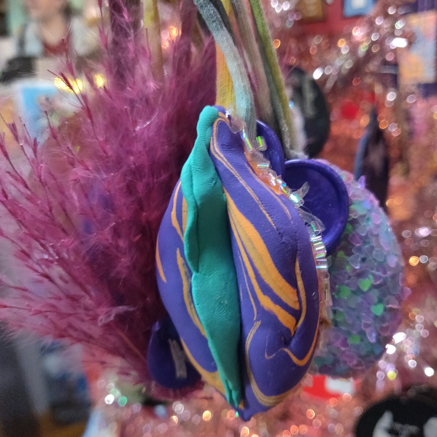 Cute Vulva ORNAMENTs by Kyra