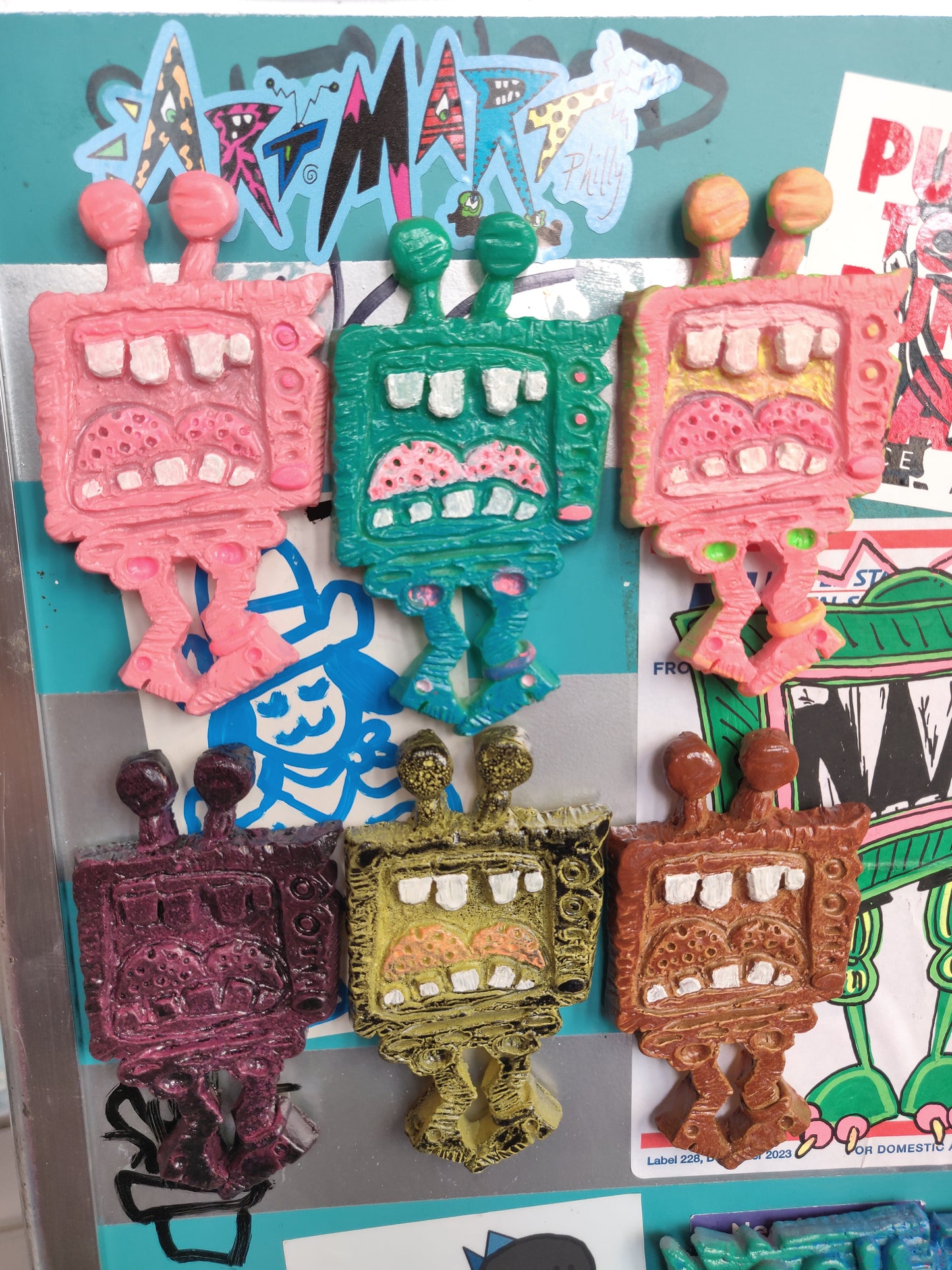 ~ Taped Off TV Monster Pals ~ Series 01, Version 01