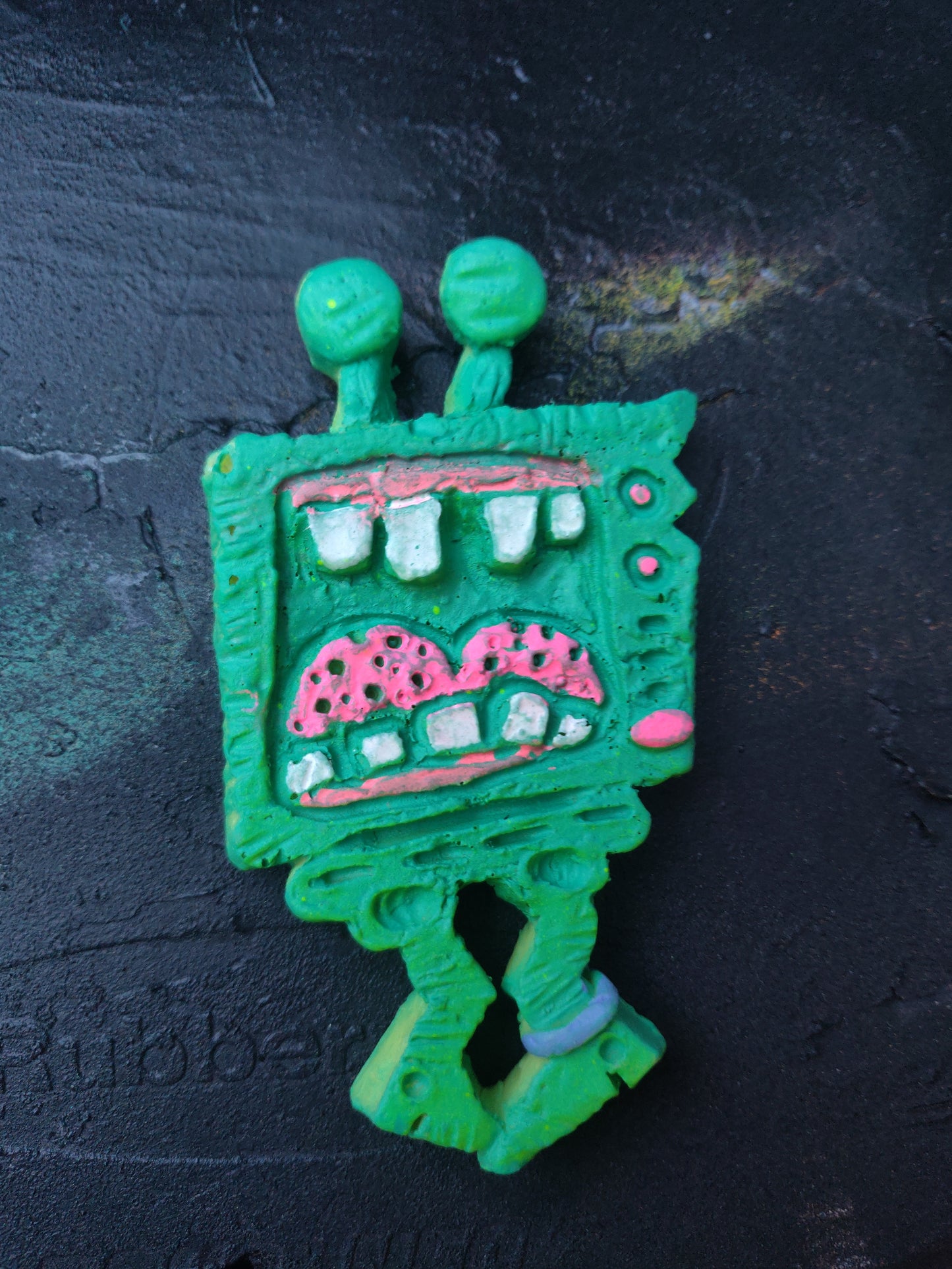 ~ Taped Off TV Monster Pals ~ Series 01, Version 01