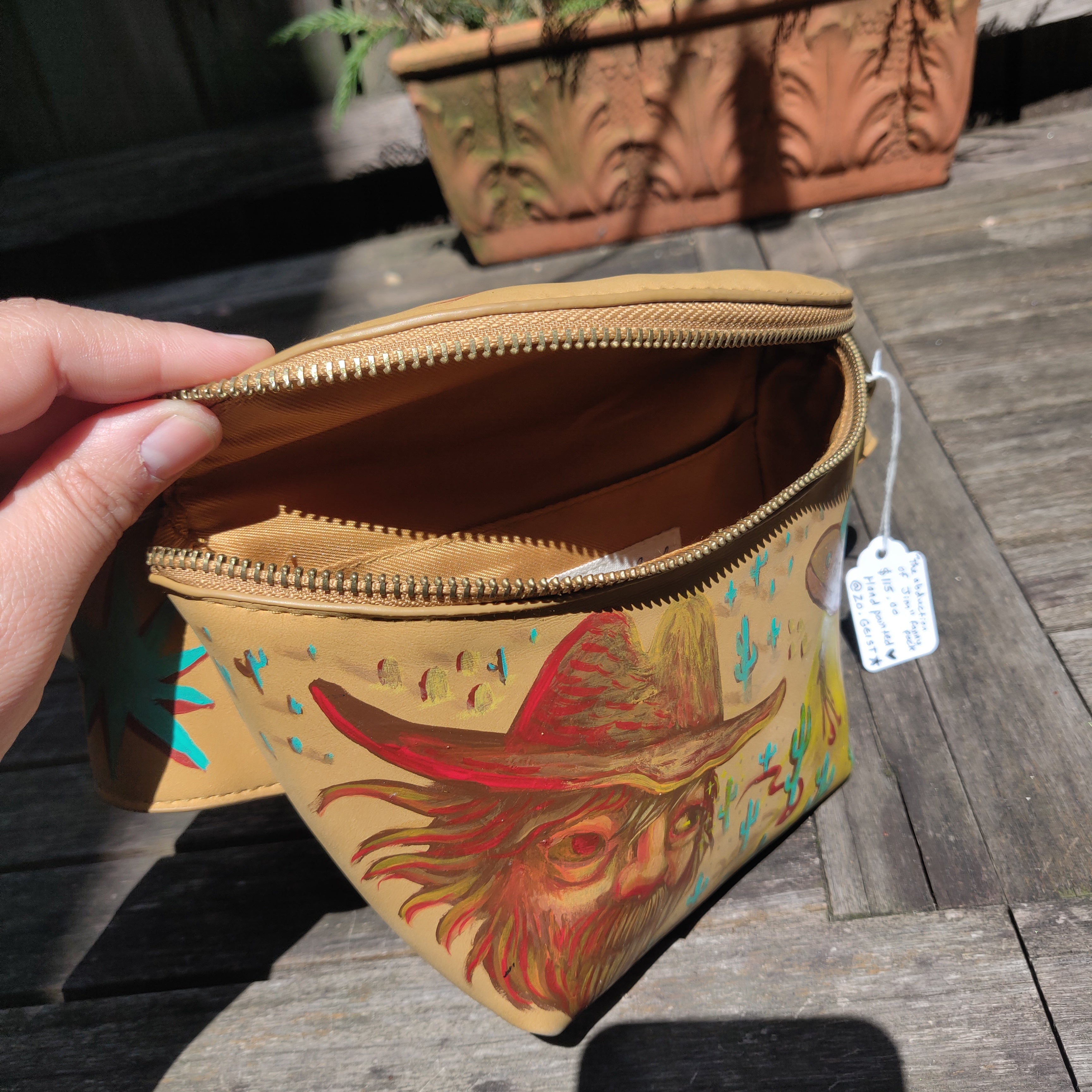 Painted fanny outlet pack